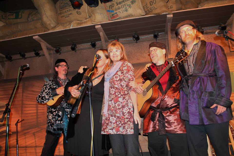 coffee gallery benefit -- heidi swedberg and the smoking jackets