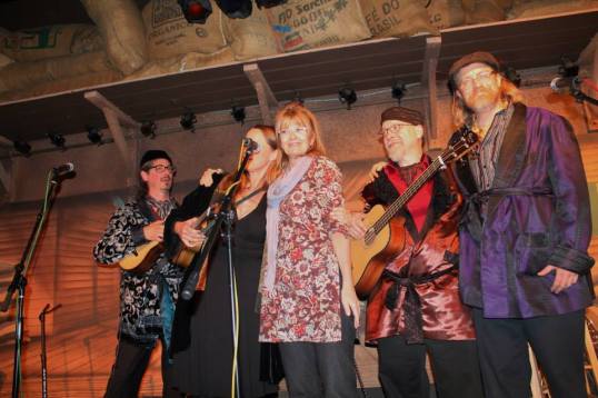 coffee gallery benefit -- heidi swedberg and the smoking jackets